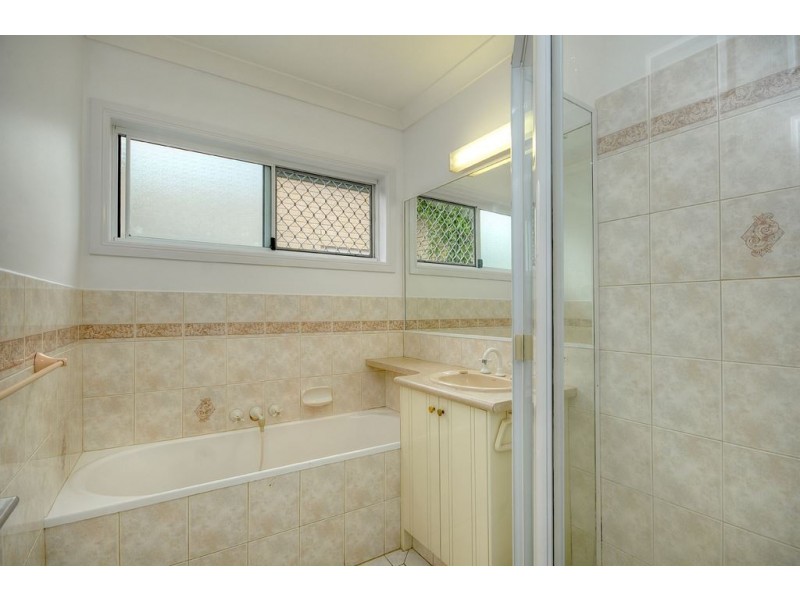 19 Wisconsin Street, Varsity Lakes QLD 4227