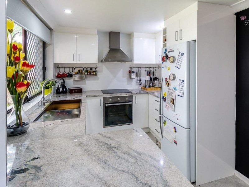 31/2 Karbunya Street, Mermaid Waters QLD 4218