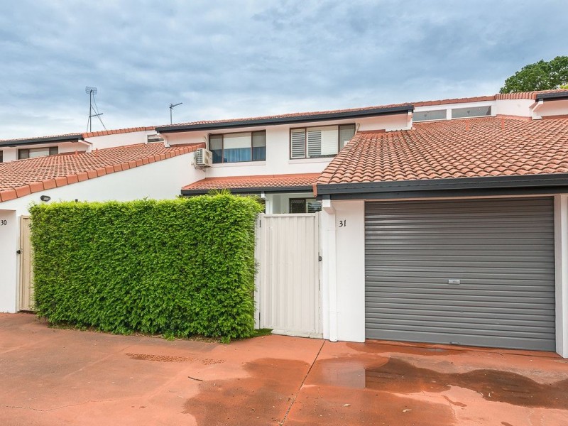 31/2 Karbunya Street, Mermaid Waters QLD 4218