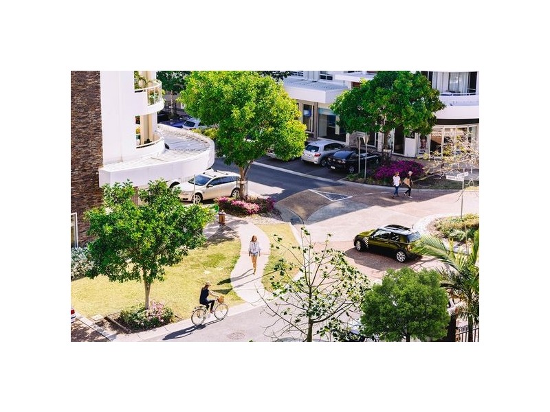 122/2-4 Riverwalk Avenue, Robina QLD 4226