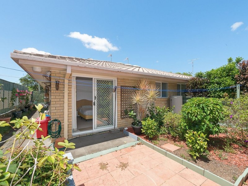 2/25 Walker Avenue, Palm Beach QLD 4221