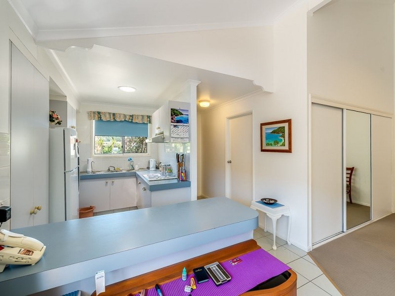 2/25 Walker Avenue, Palm Beach QLD 4221
