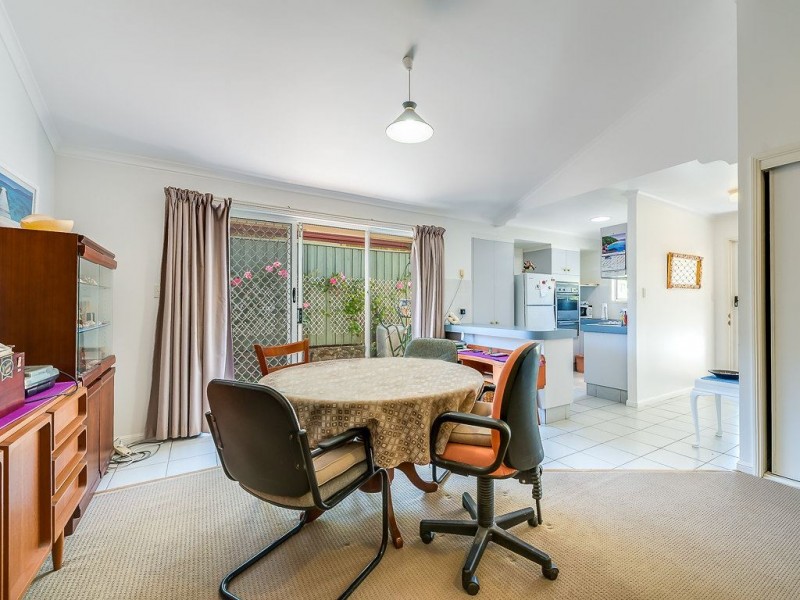 2/25 Walker Avenue, Palm Beach QLD 4221