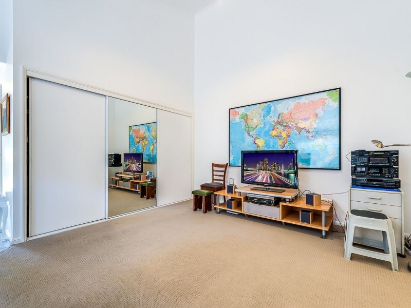 2/25 Walker Avenue, Palm Beach QLD 4221