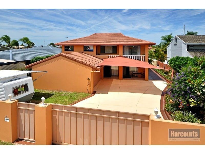 61 Oxley Drive, Paradise Point QLD 4216