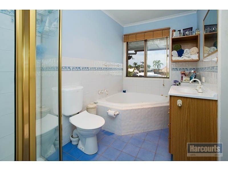 61 Oxley Drive, Paradise Point QLD 4216