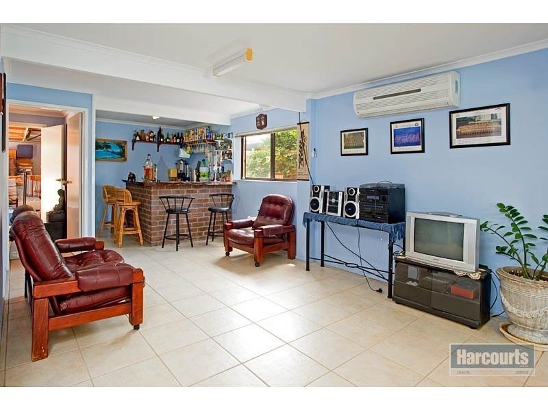 61 Oxley Drive, Paradise Point QLD 4216