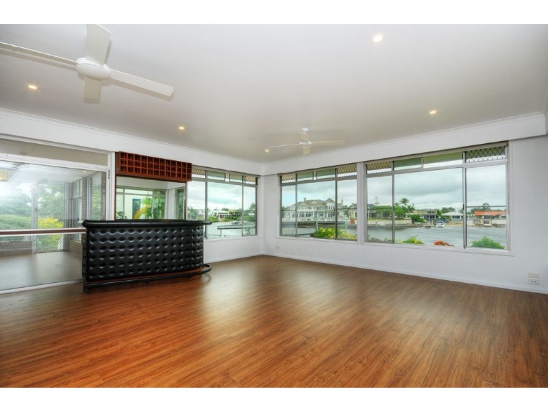 137 Monaco Street, Broadbeach Waters QLD 4218