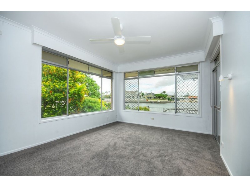 137 Monaco Street, Broadbeach Waters QLD 4218