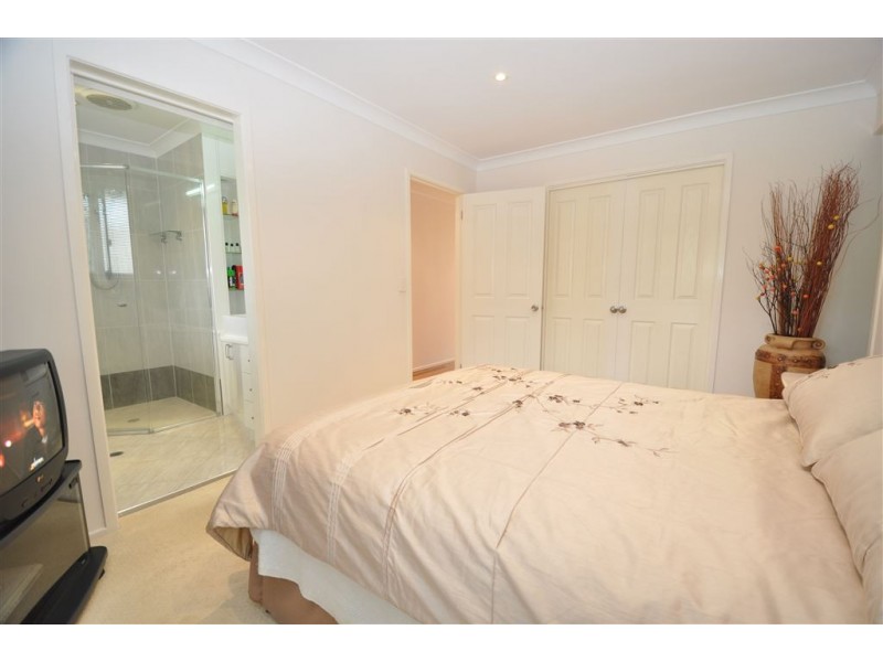 35 Horizon Avenue, Ashmore QLD 4214