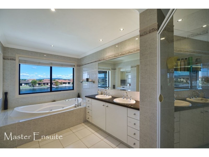 22 Prosperity Drive, Helensvale QLD 4212