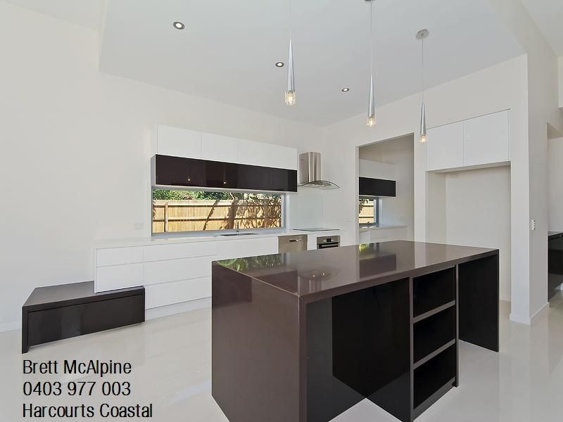 26 Boongala Rd, Broadbeach Waters QLD 4218