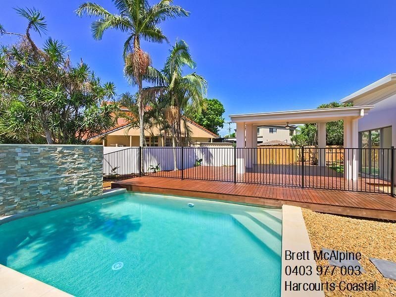 26 Boongala Rd, Broadbeach Waters QLD 4218