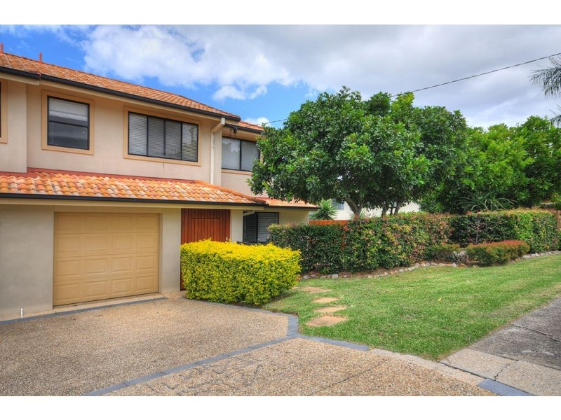 2/58 Ward Street, Southport QLD 4215