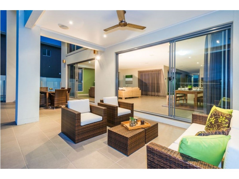 1 South Quay Drive, Biggera Waters QLD 4216