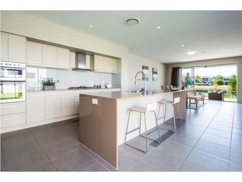 1 South Quay Drive, Biggera Waters QLD 4216