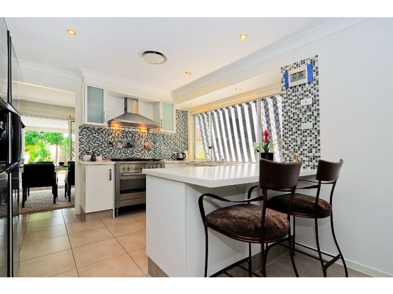 36 Matthew Flinders Drive, Hollywell QLD 4216