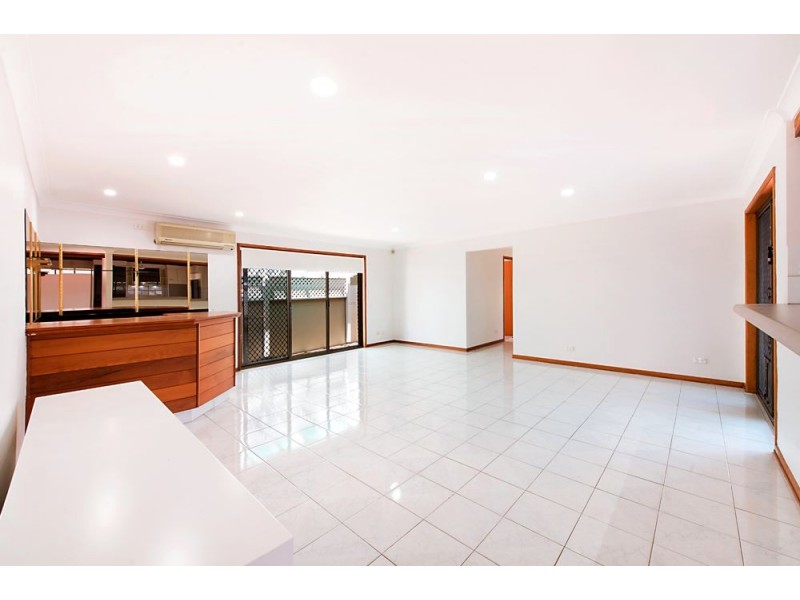 12 Clontarf Avenue, Sorrento QLD 4217