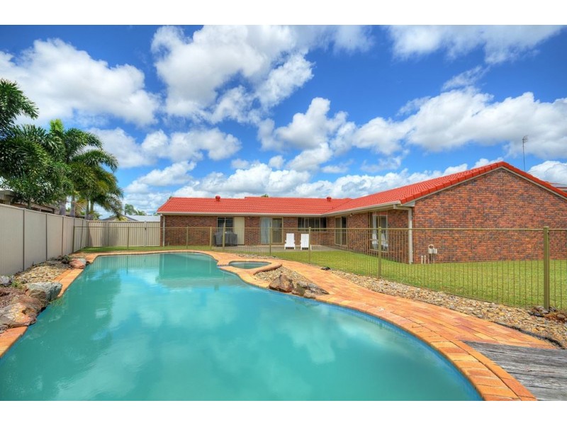 5 Coronet Crescent, Burleigh Waters QLD 4220