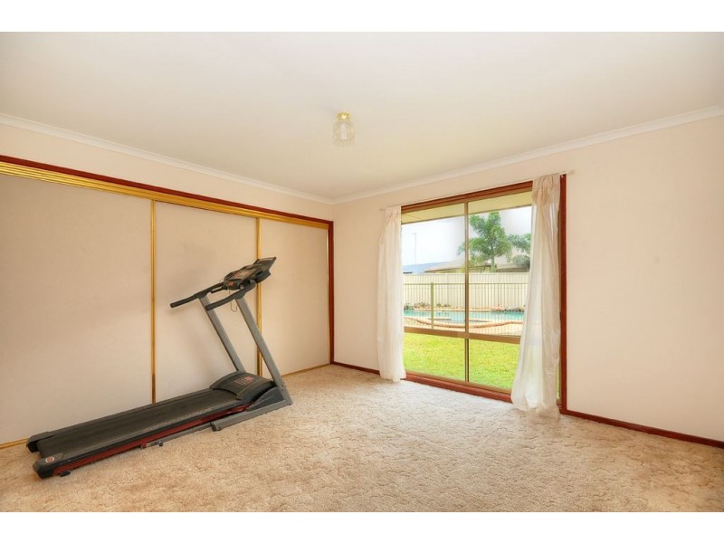 5 Coronet Crescent, Burleigh Waters QLD 4220