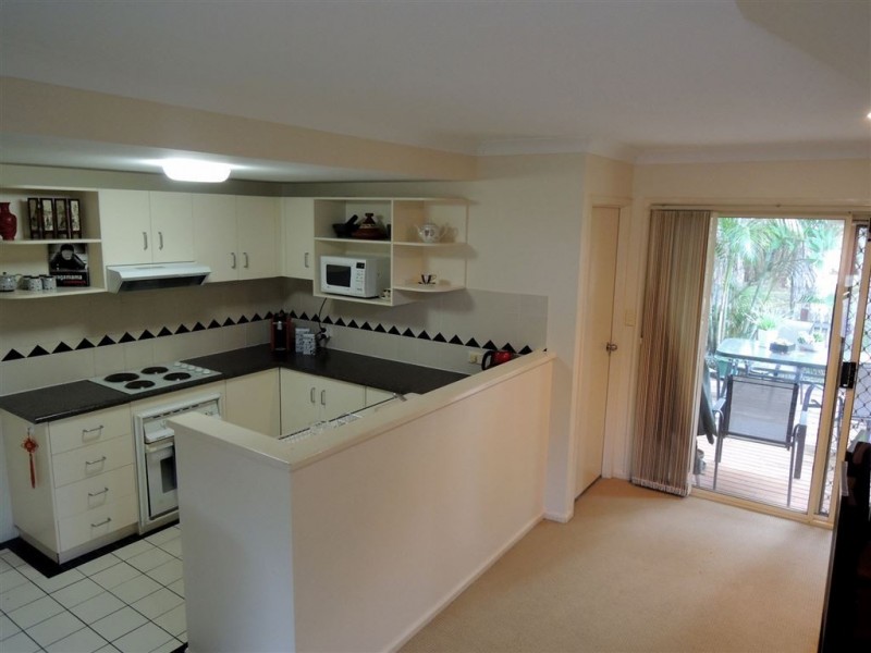 186/125 Hansford road, Coombabah QLD 4216