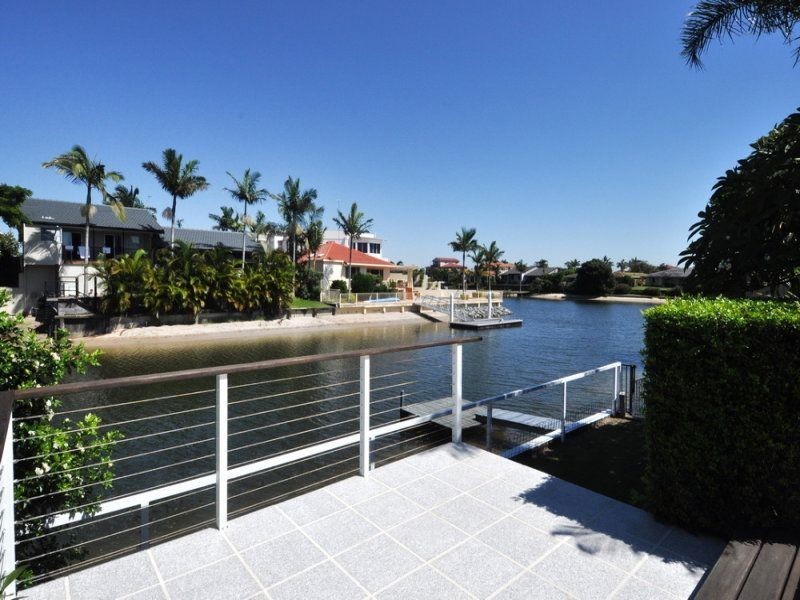 27 Sunshine Boulevard, Broadbeach Waters QLD 4218