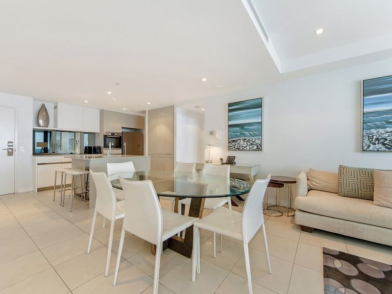 3604/4 The Esplanade, Surfers Paradise QLD 4217