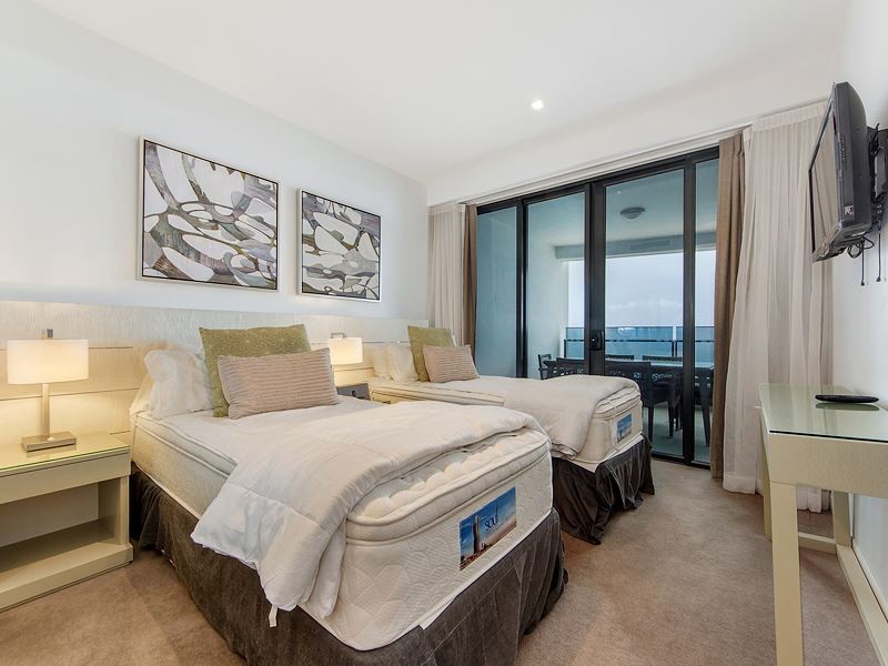 3604/4 The Esplanade, Surfers Paradise QLD 4217