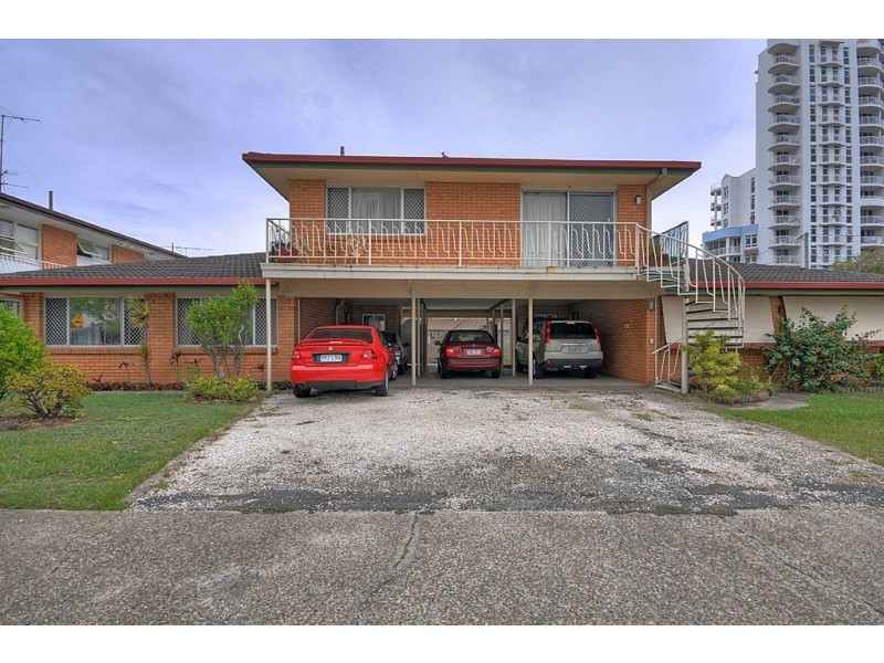 1/26 Alexandra Ave, Broadbeach QLD 4218