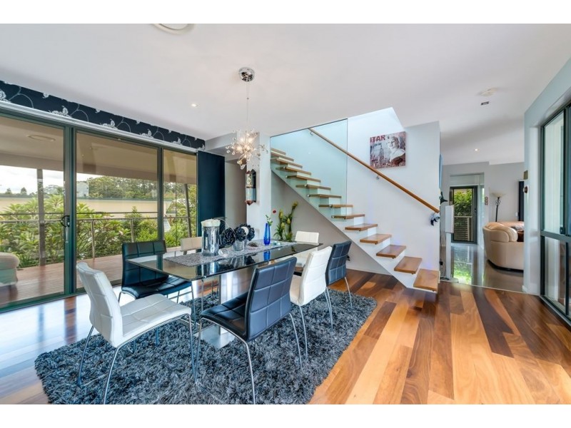 8-10 Kambah Place, Reedy Creek QLD 4227