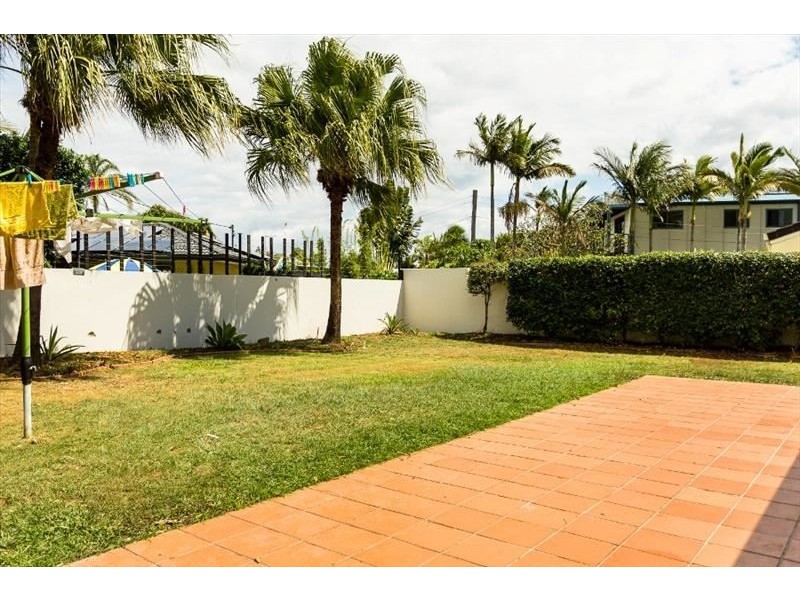 72 Monaco Street, Broadbeach Waters QLD 4218