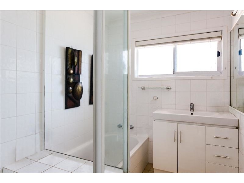 72 Monaco Street, Broadbeach Waters QLD 4218