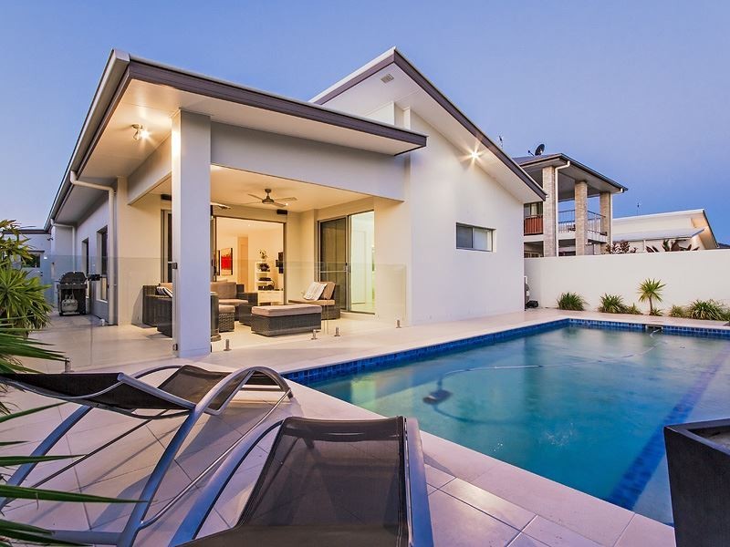 26 South Quay Drive, Biggera Waters QLD 4216