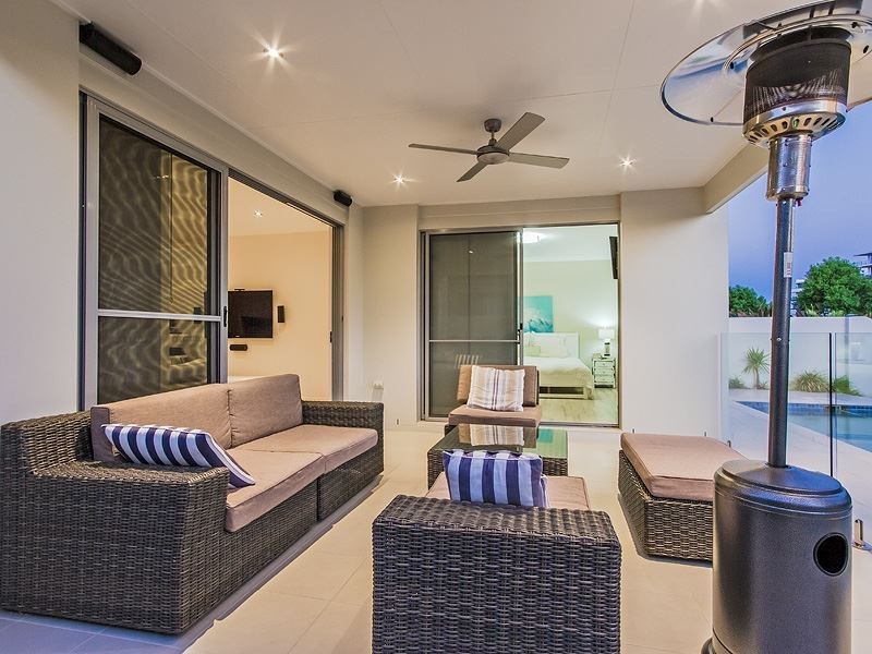 26 South Quay Drive, Biggera Waters QLD 4216