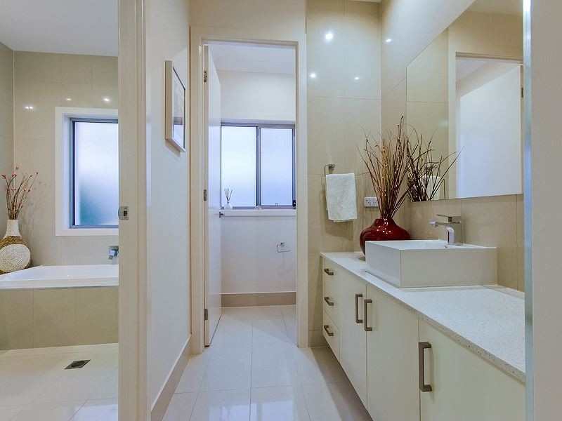 26 South Quay Drive, Biggera Waters QLD 4216