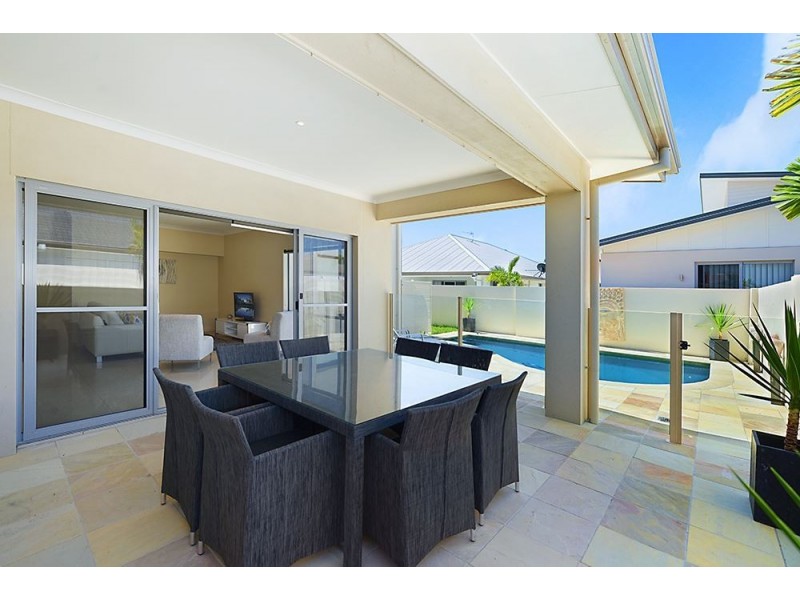 10 Iridium Drive, Hope Island QLD 4212