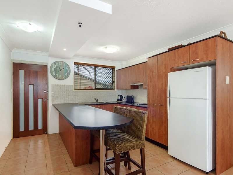1/27 Duet Drive, Mermaid Waters QLD 4218