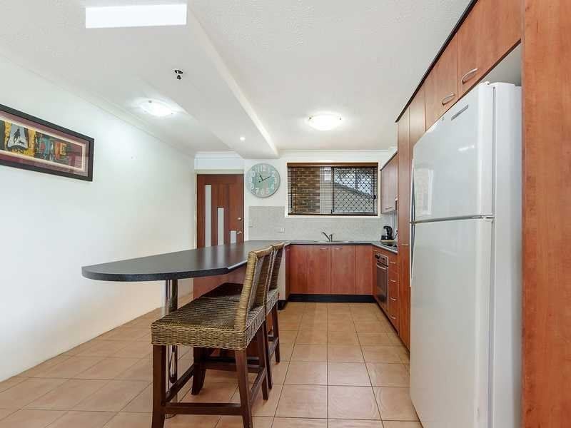 1/27 Duet Drive, Mermaid Waters QLD 4218