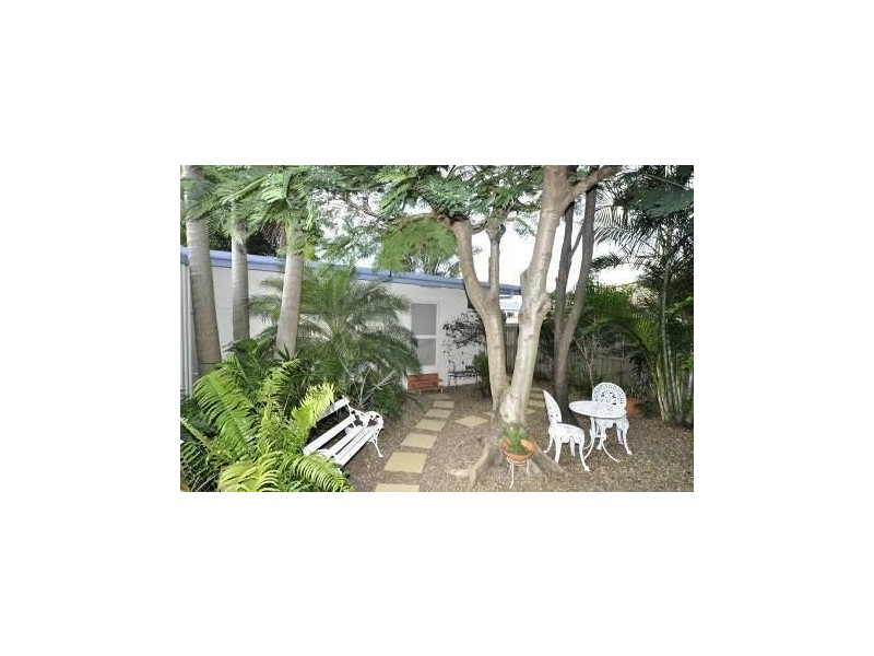 3 Esplanade West, Paradise Point QLD 4216