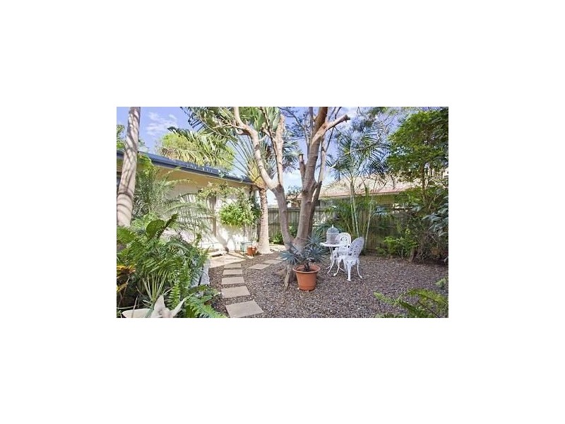 3 Esplanade West, Paradise Point QLD 4216