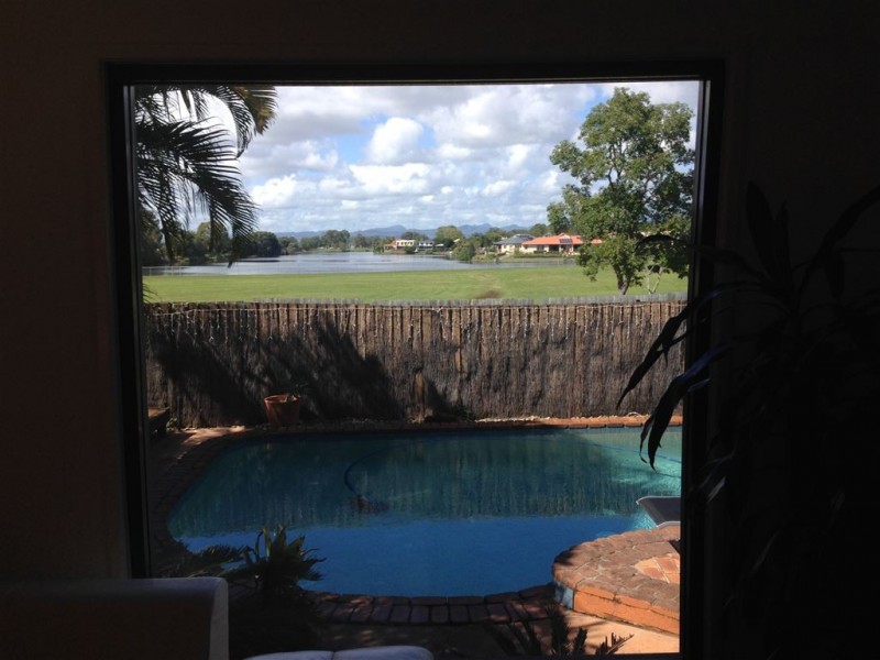 96 Bamboo Avenue, Benowa QLD 4217