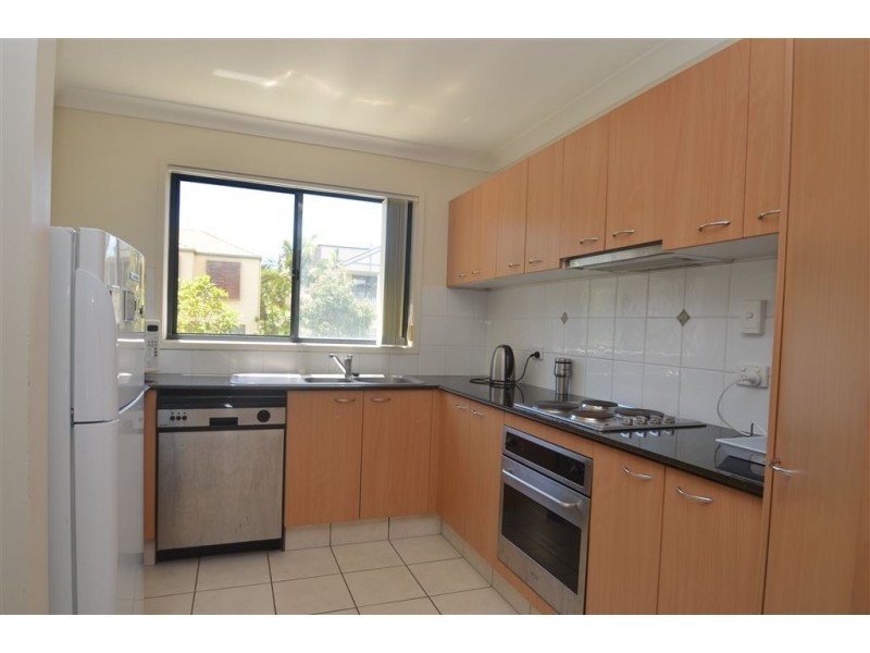 7/18 Geraldton Drive, Varsity Lakes QLD 4227