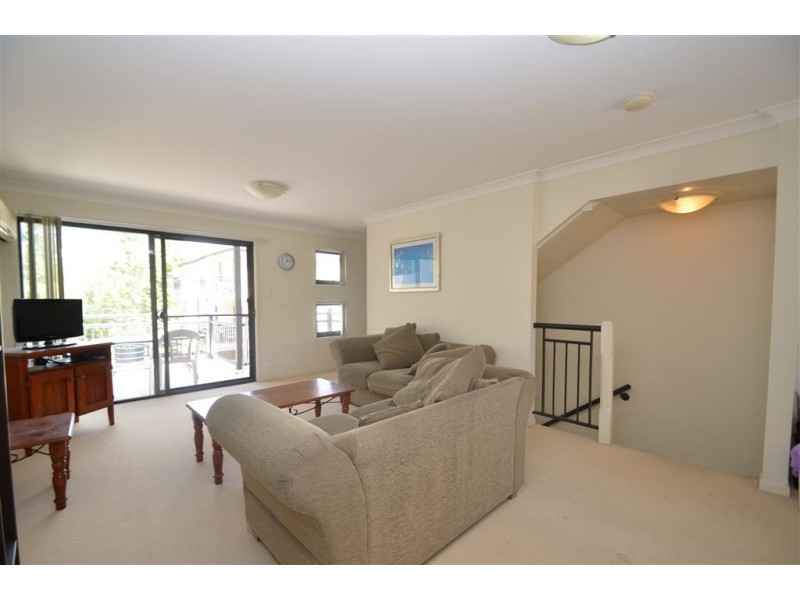 7/18 Geraldton Drive, Varsity Lakes QLD 4227