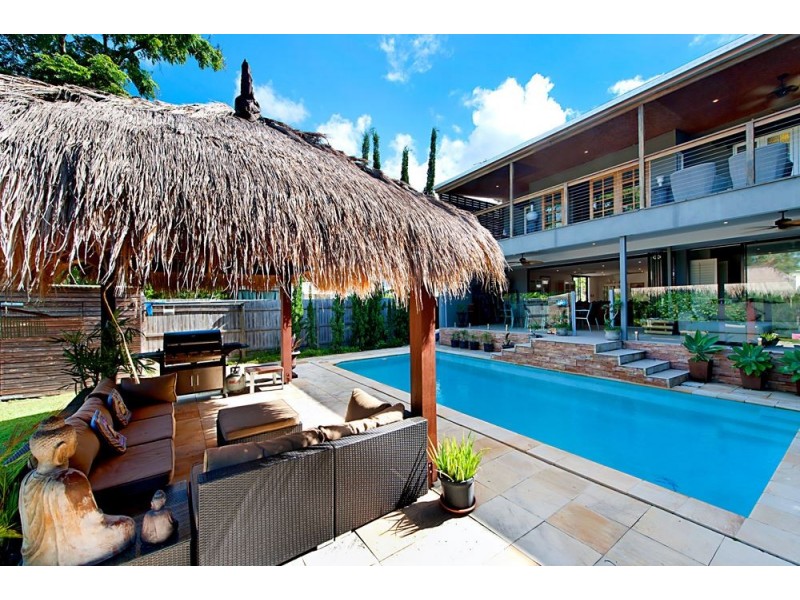 13 Kerr Avenue, Southport QLD 4215