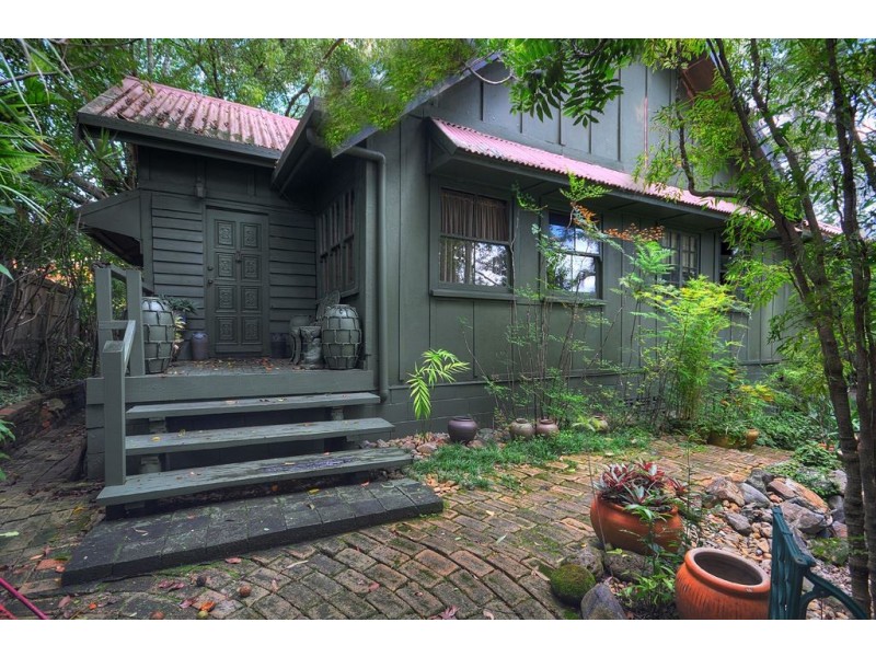 12 Anne Street, Southport QLD 4215