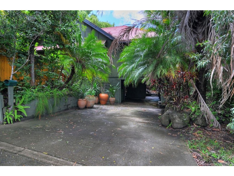 12 Anne Street, Southport QLD 4215