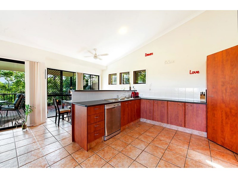 28 Midway Terrace, Pacific Pines QLD 4211
