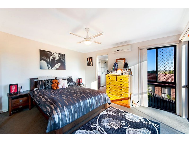 28 Midway Terrace, Pacific Pines QLD 4211