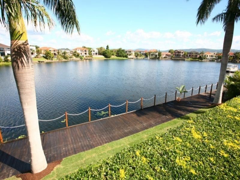 58 Bollard Circuit, Clear Island Waters QLD 4226