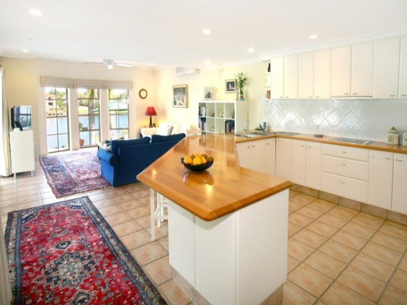 58 Bollard Circuit, Clear Island Waters QLD 4226